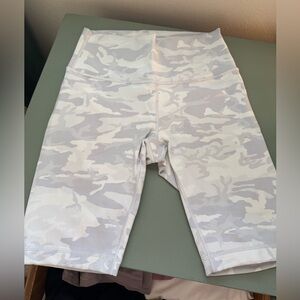 Lululemon align White and Gray Camo Biker Shorts